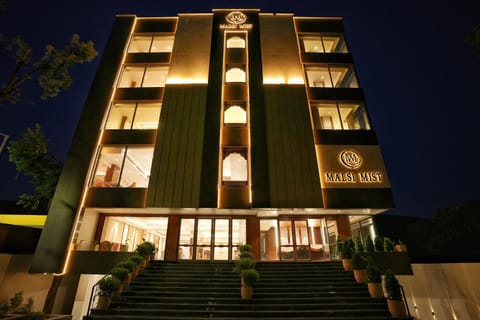 Property building, Night