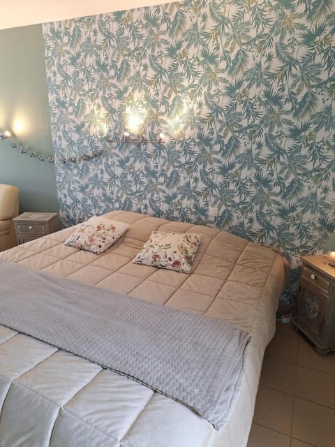 Living room, Bedroom
