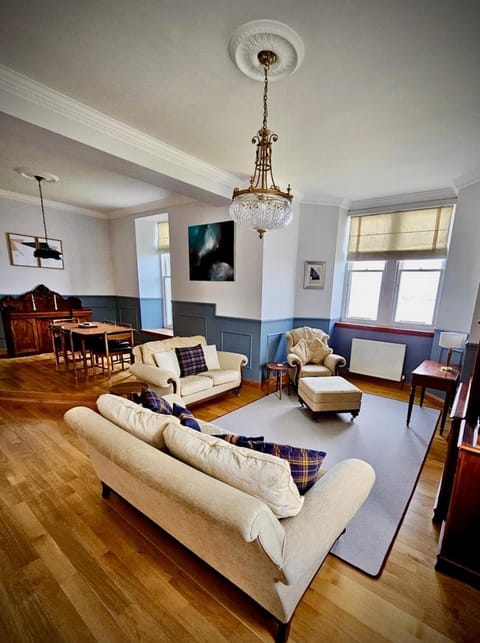 No 8 Lomond Castle Apartment in Scotland