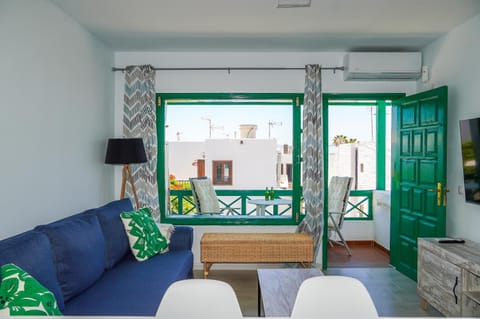 Balcony/Terrace, Area and facilities