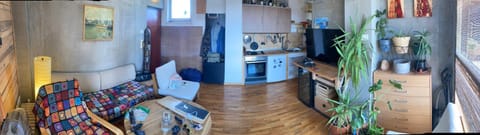 TV and multimedia, Kitchen or kitchenette