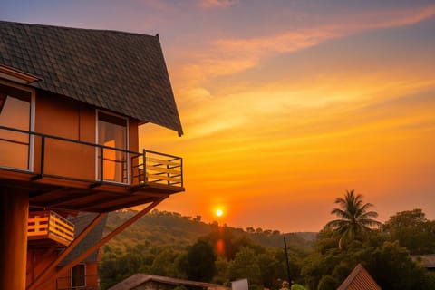 Sunrise, Sunset