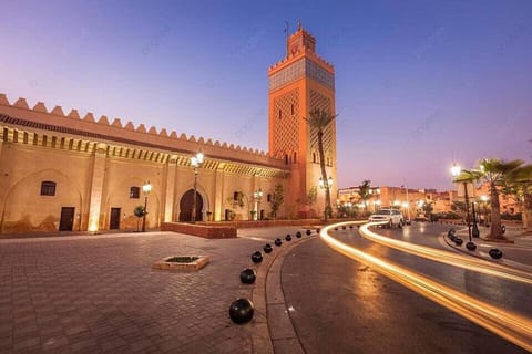 Nearby landmark, Landmark view