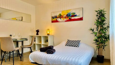 Geneva Studio Apartment in Saint-Julien-en-Genevois