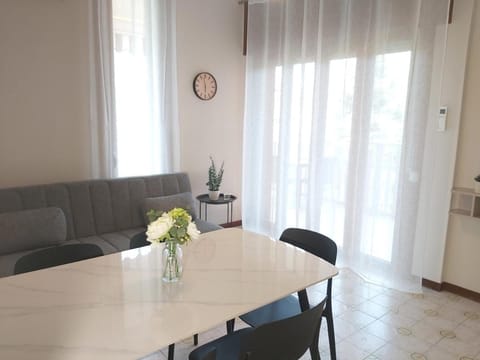 Garda Living Apartment in Peschiera del Garda