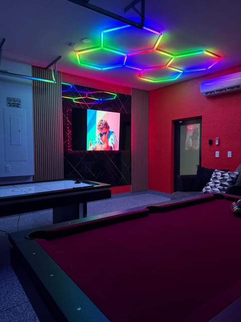 Communal lounge/ TV room, Billiard, Game Room, TV and multimedia, Evening entertainment