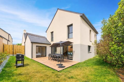 Jules Verne - New house - Garden - Beach 150 m House in Dinard