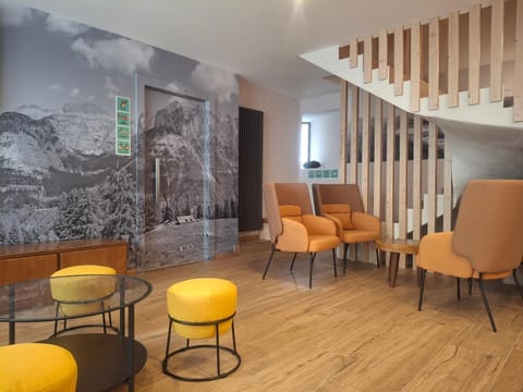 Inner Holiday Dolomites Hostel in Dimaro