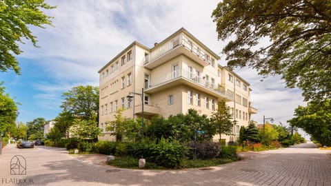 Property building, Location