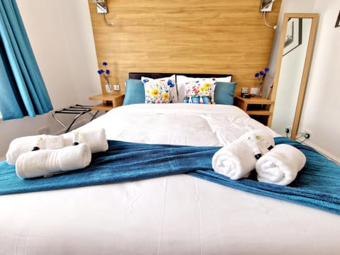 Sweet Rose Guest House Room 2 Bed and Breakfast in Oxford