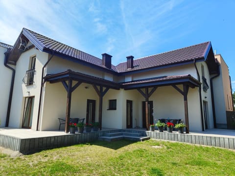 Property building, Garden, Garden view