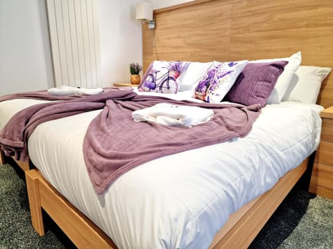 Sweet Rose Guest House Room 5 Bed and Breakfast in Oxford