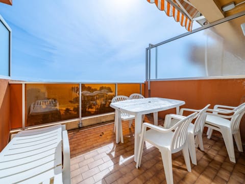 Appartement 6 pers, 2 chambres avec Wi-Fi à Roquebrune-Cap-Martin - FR-1-827-33 Apartment in Roquebrune-Cap-Martin