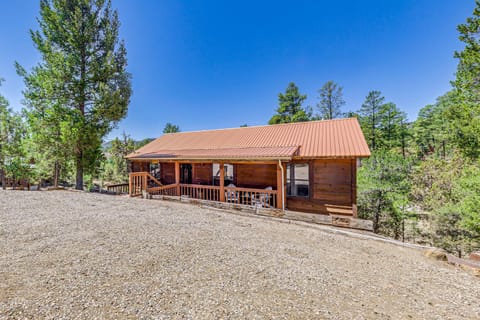 Less Than 2 Mi to Midtown Ruidoso Forest-View Sanctuary! House in Ruidoso
