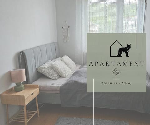 Bed, Property logo or sign, Bedroom