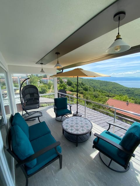 Velestovo panorama house II House in Ohrid