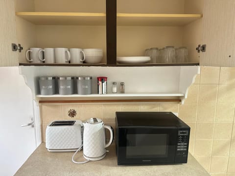 Cosy 3 bedroom house Vacation rental in Leicester