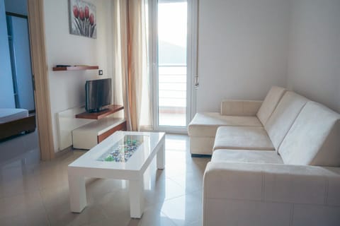 Blue Paradise Hotel Hotel in Vlorë County, Albania