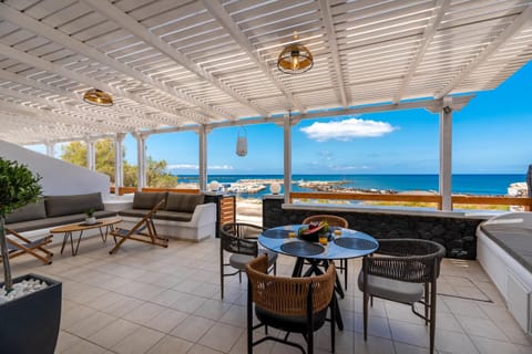 Patio, View (from property/room), Dining area, Sea view