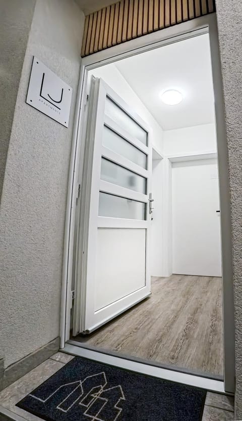 Facade/entrance, acessibility