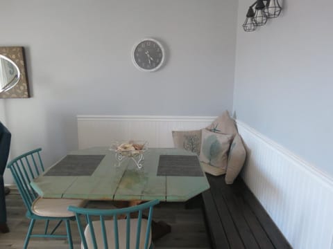 Mariner East Apartment in Lower Grand Lagoon