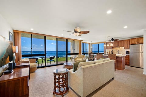 Living room, Sea view