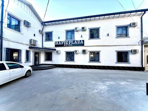 Property building, Day, Location, Parking