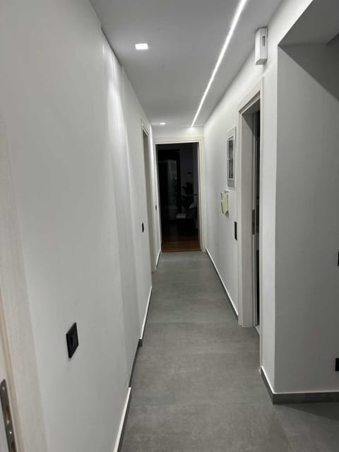 Elizabeth's Apartment in Alimos