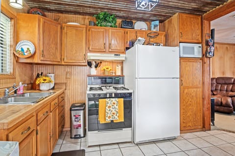 The Lazy Spur Bed and Breakfast in Bandera