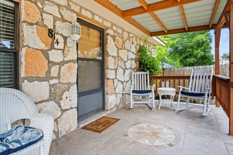 The Lazy Spur Bed and Breakfast in Bandera