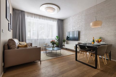 Living room, Photo of the whole room, Seating area