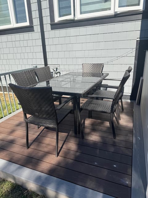 Dumfries Guest Room in Vancouver Vacation rental in Vancouver