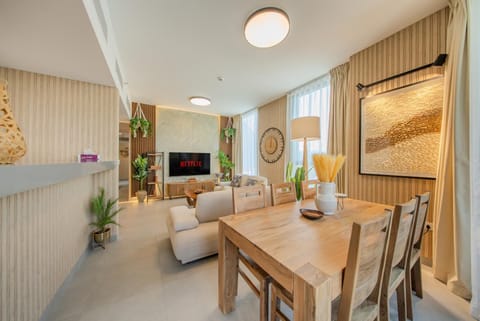 2BR Aljada Apartment - Forest Themed - Sleeps 6 - Balcony Apartment in Al Sharjah