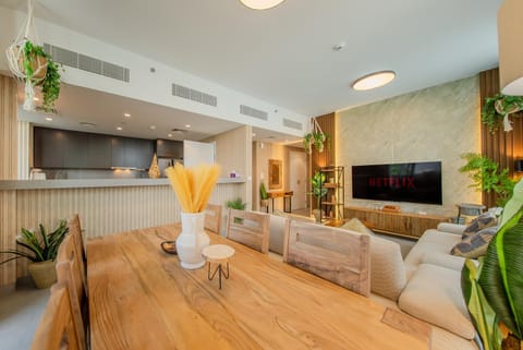 2BR Aljada Apartment - Forest Themed - Sleeps 6 - Balcony Apartment in Al Sharjah