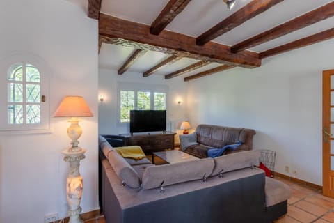 Pradic 15 personnes , Cheminée , Jardin , Plage à pied House in Étel