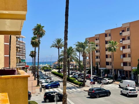 Day, Natural landscape, City view, Sea view, Street view