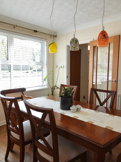 Luxury four bedrooms detached house in Dorset House in East Dorset District