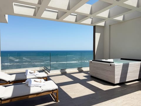 Day, Natural landscape, View (from property/room), Balcony/Terrace, Sea view, sunbed