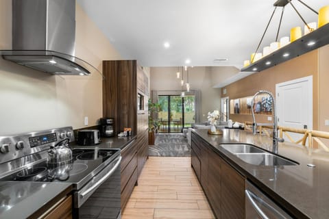 Magic Getaway 4 En-suites, BBQ & Near Parks House in Bay Lake