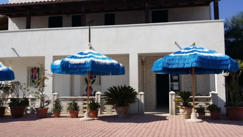 Facade/entrance, View (from property/room)
