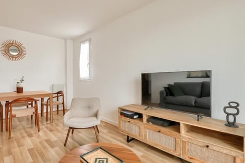 Charmant 2 chambres - Paris Stade de France avec Parking privatif Apartment in Île-de-France