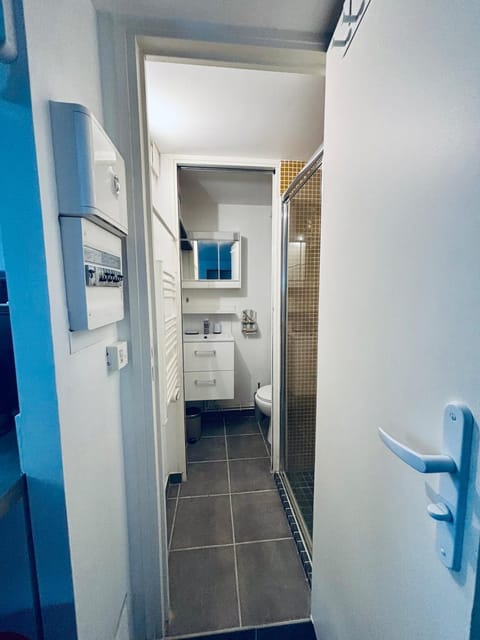 Studio proche Tram T2 Apartment in Courbevoie