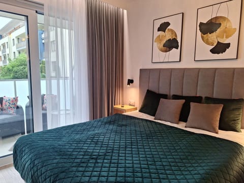 Modern Green Kołłątaja 7A Apartment in West Pomeranian Voivodeship, Poland