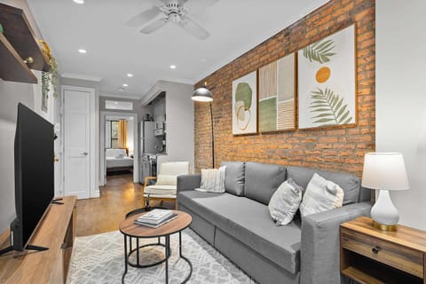 Property building, Seating area