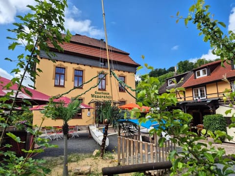 Property building, Garden