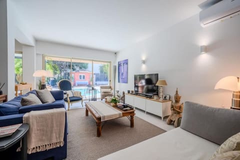 Magnifique villa avec piscine House in Mougins