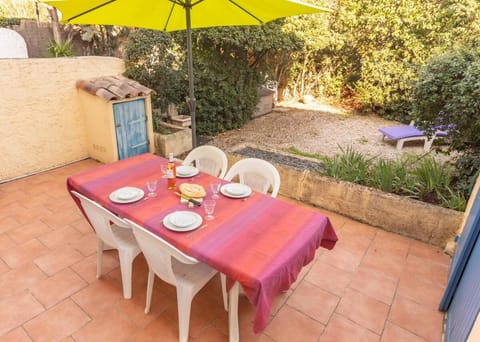 Joli mazet, jardin, piscine, tennis, plein centre Villa in Sainte-Maxime