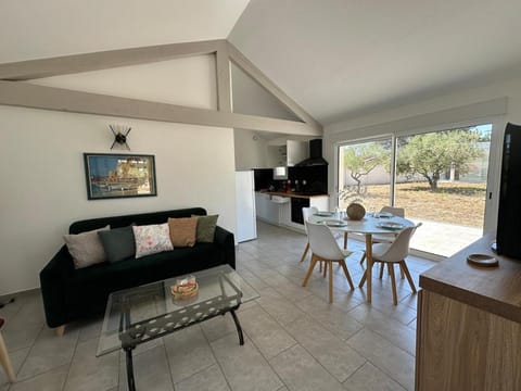 Maison pour 4 avec clim et parking House in Villeneuve-lès-Avignon