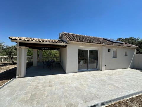 Maison pour 4 avec clim et parking House in Villeneuve-lès-Avignon