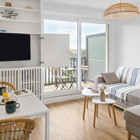 Balcony/Terrace, Living room, Seating area, Dining area